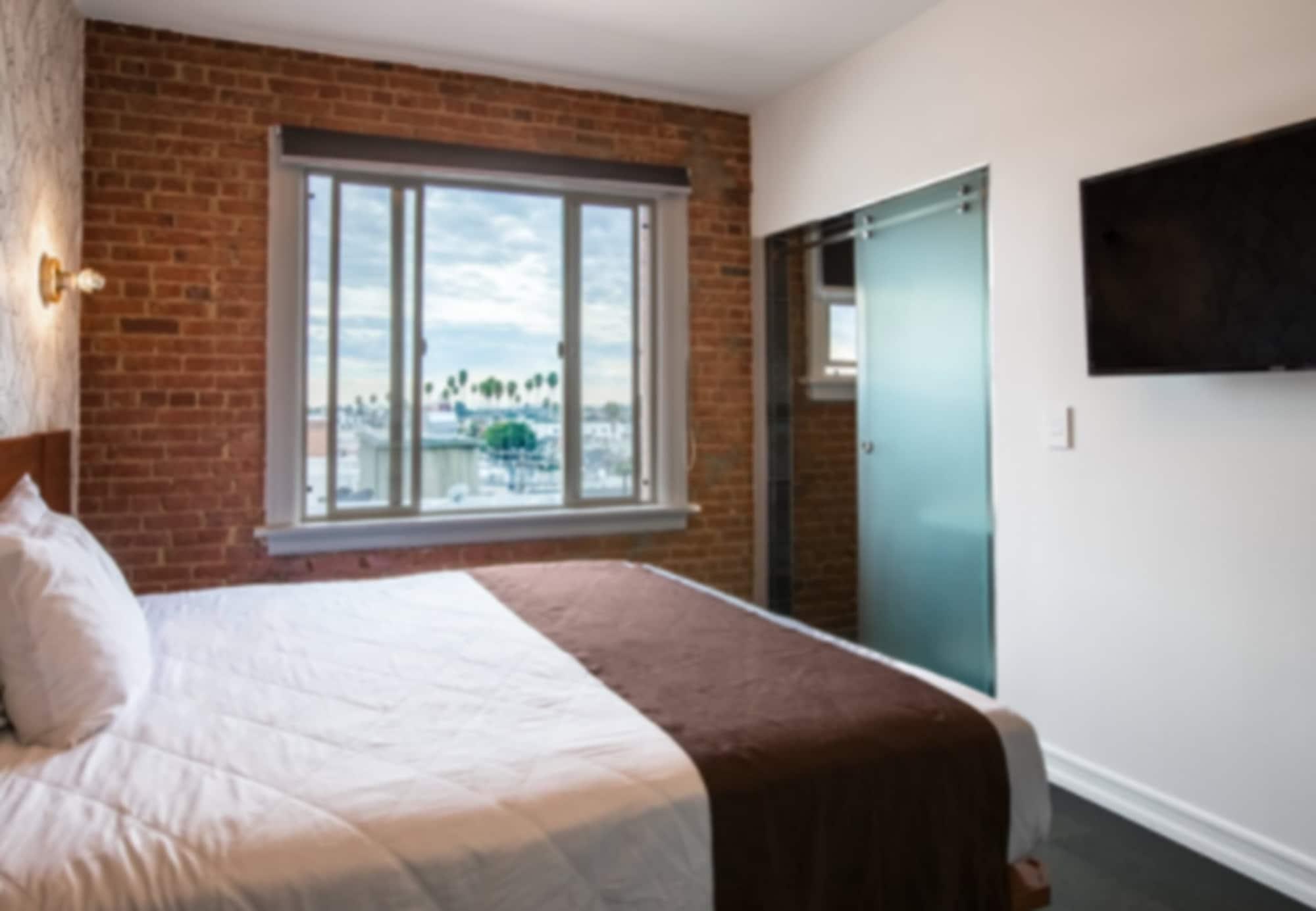 H By H Hospitality Hotel 4*